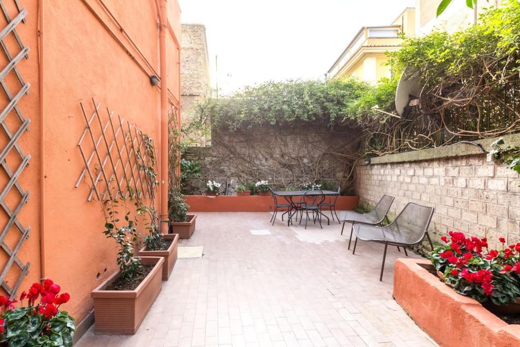 Apartment Il Giardino Di Linda A San Pietro Rom Eksteriør billede